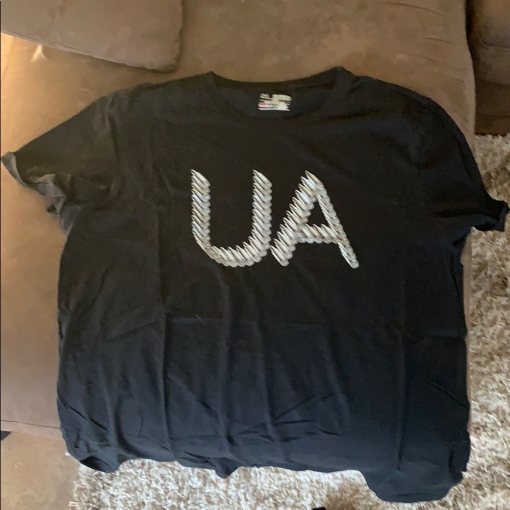 Under Armour UA in bullets tee